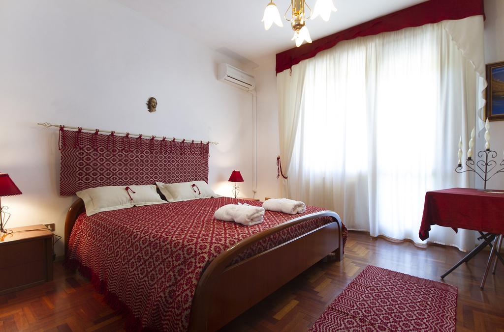 Bed and Breakfast Sa Mariposa Ittiri Esterno foto