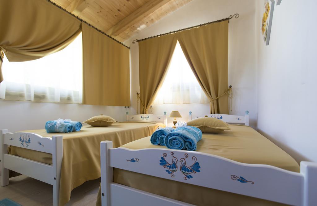 Bed and Breakfast Sa Mariposa Ittiri Esterno foto