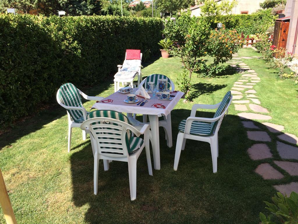 Bed and Breakfast Sa Mariposa Ittiri Esterno foto