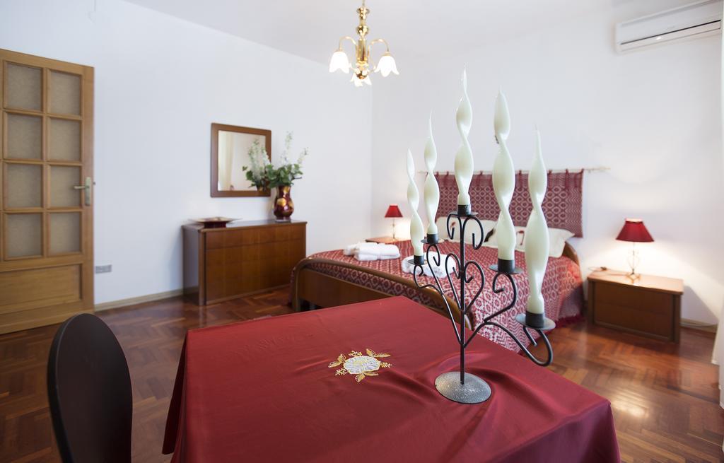 Bed and Breakfast Sa Mariposa Ittiri Esterno foto