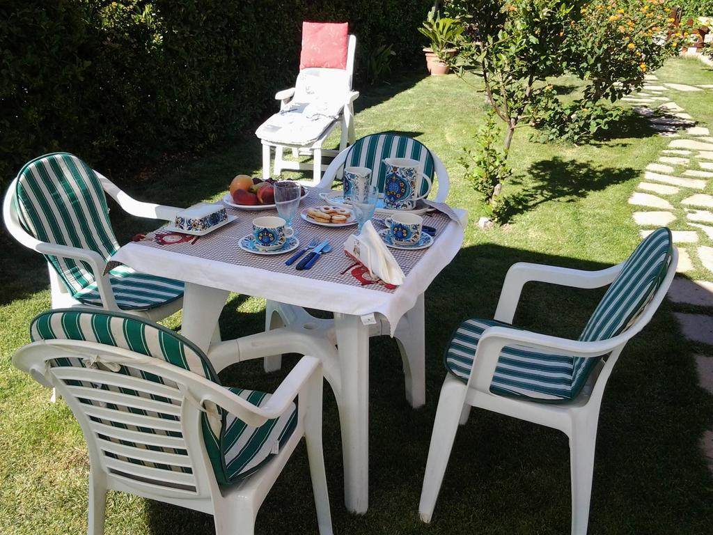 Bed and Breakfast Sa Mariposa Ittiri Esterno foto