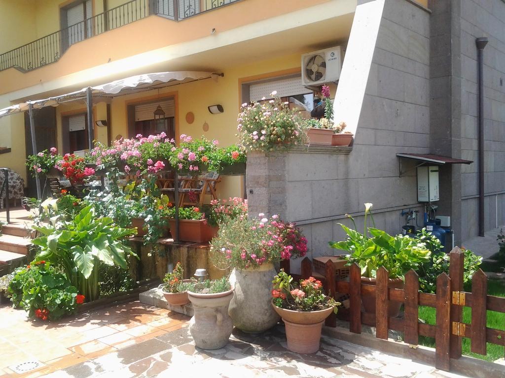 Bed and Breakfast Sa Mariposa Ittiri Esterno foto